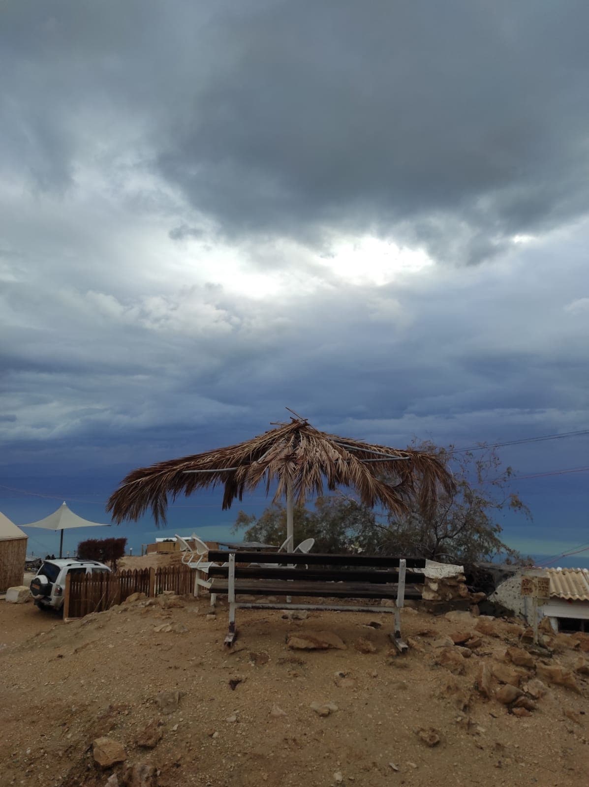 נוף מדברי במצוקי דרגות